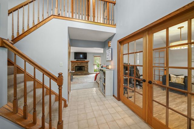 411 Hillbrook Drive, Cuyahoga Falls, OH 44223