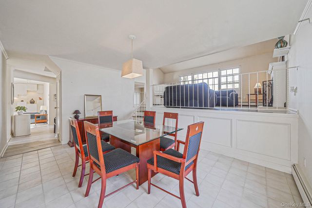 8 Linden Street, Selden, NY 11784