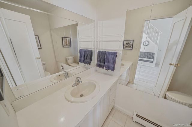 8 Linden Street, Selden, NY 11784