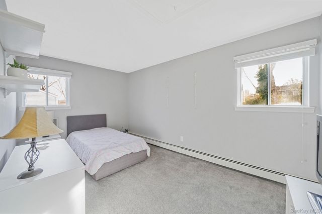 8 Linden Street, Selden, NY 11784