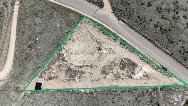 100 Regina Rd, Mayfield, ID 83716