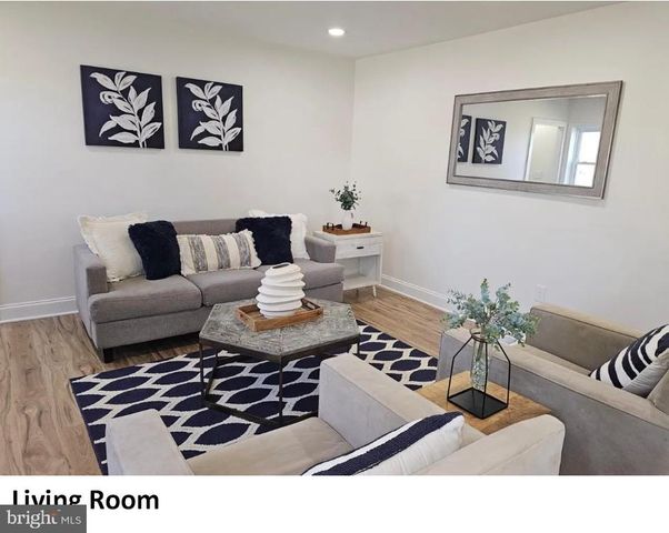 7 N LOCUST AVE, Marlton, NJ 08053