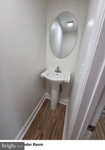 7 N LOCUST AVE, Marlton, NJ 08053