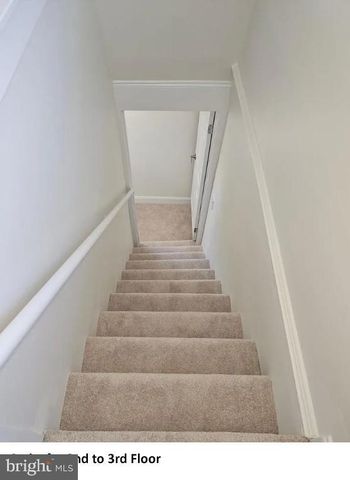 7 N LOCUST AVE, Marlton, NJ 08053