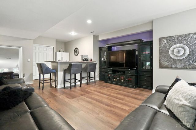 1249 Fox Hollow Drive, Lebanon, OH 45036