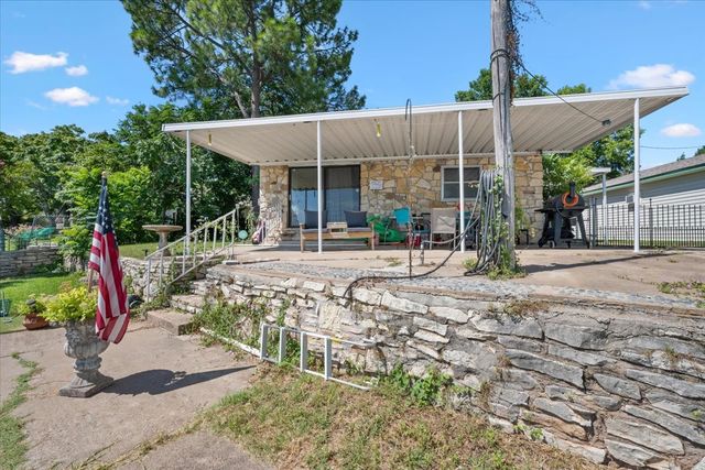 4115 Lands End Court, Granbury, TX 76048
