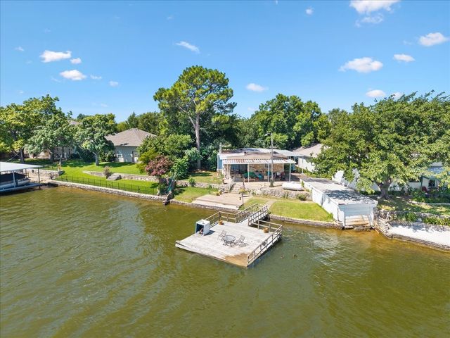 4115 Lands End Court, Granbury, TX 76048