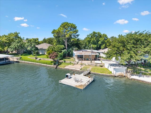 4115 Lands End Court, Granbury, TX 76048