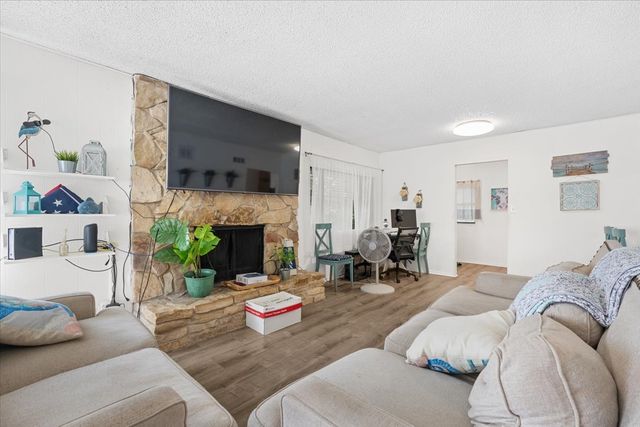 4115 Lands End Court, Granbury, TX 76048