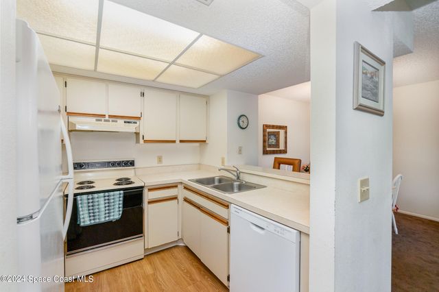 993 Sonesta Avenue NE 103, Palm Bay, FL 32905