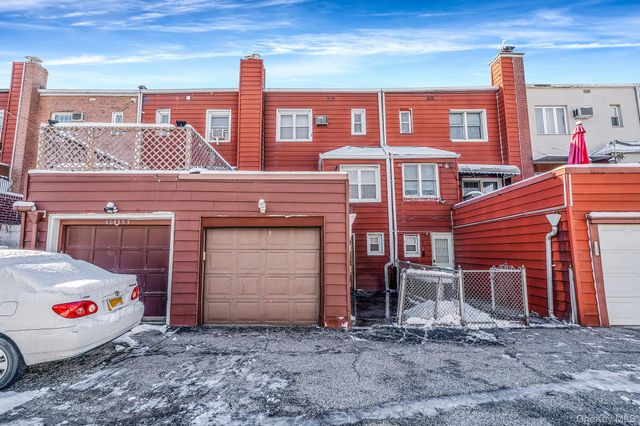 6051 71st Street, Maspeth, NY 11378