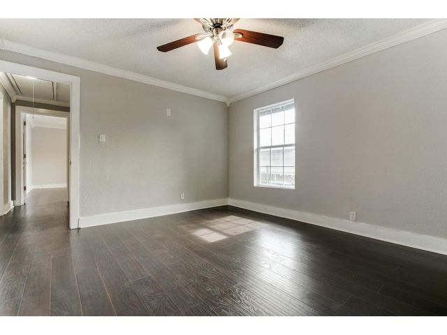 126 Neches, Dallas, TX 75208