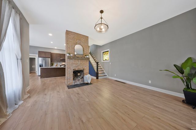 1312 Parrett Street, Evansville, IN 47713