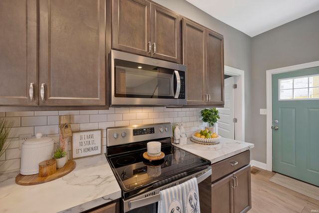 1312 Parrett Street, Evansville, IN 47713