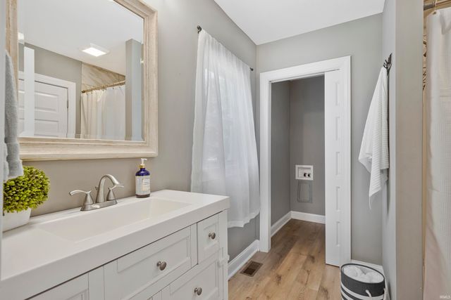 1312 Parrett Street, Evansville, IN 47713