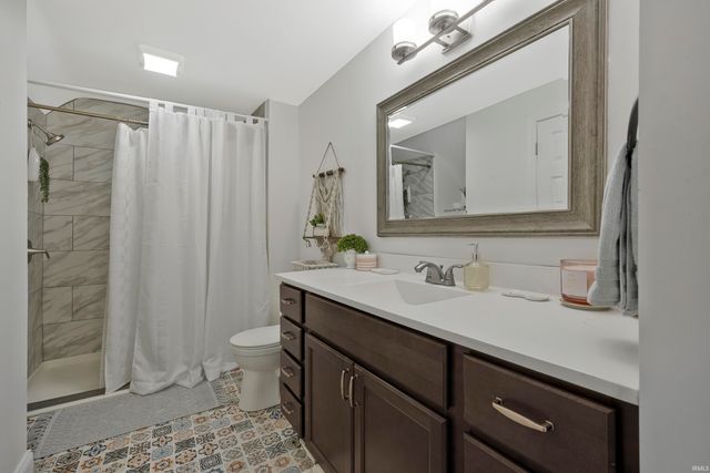 1312 Parrett Street, Evansville, IN 47713