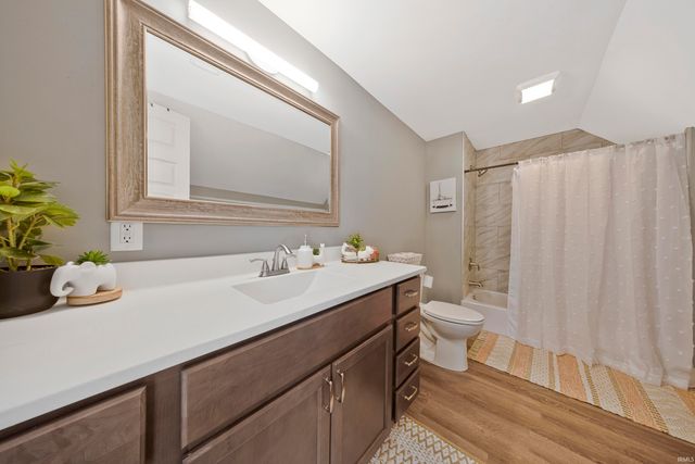 1312 Parrett Street, Evansville, IN 47713
