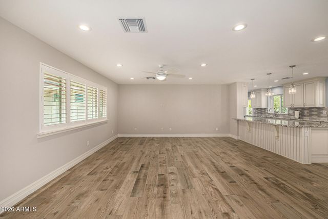 4010 E COOLIDGE Street, Phoenix, AZ 85018