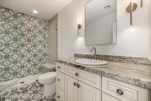 4010 E COOLIDGE Street, Phoenix, AZ 85018