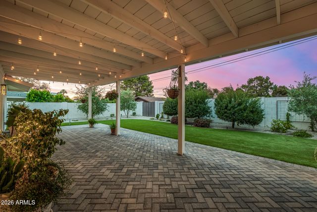 4010 E COOLIDGE Street, Phoenix, AZ 85018