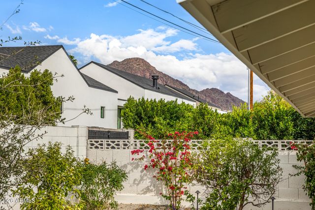 4010 E COOLIDGE Street, Phoenix, AZ 85018