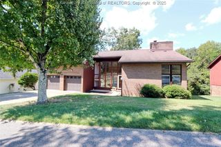 216 Woodbridge Drive, Charleston, WV 25311