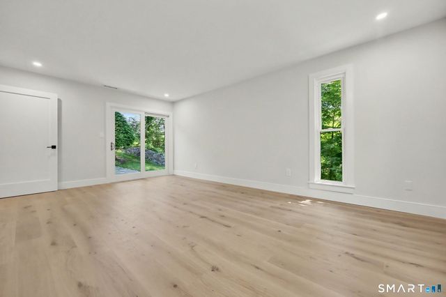 411 Heritage Village B, Southbury, CT 06488
