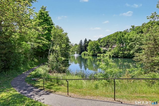 411 Heritage Village B, Southbury, CT 06488