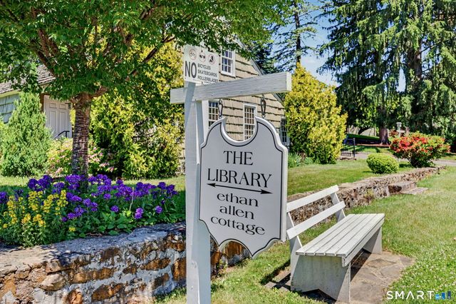 411 Heritage Village B, Southbury, CT 06488