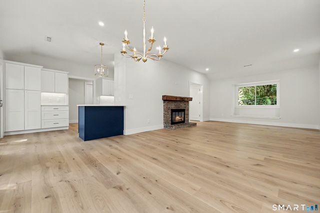 411 Heritage Village B, Southbury, CT 06488