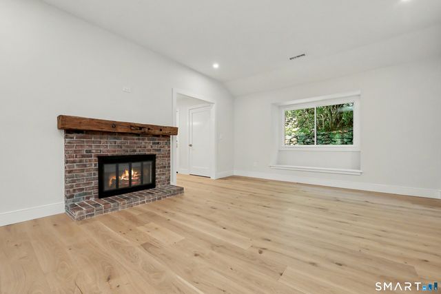 411 Heritage Village B, Southbury, CT 06488