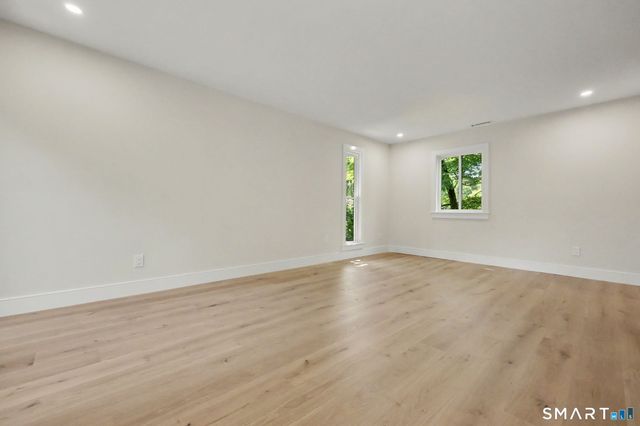 411 Heritage Village B, Southbury, CT 06488