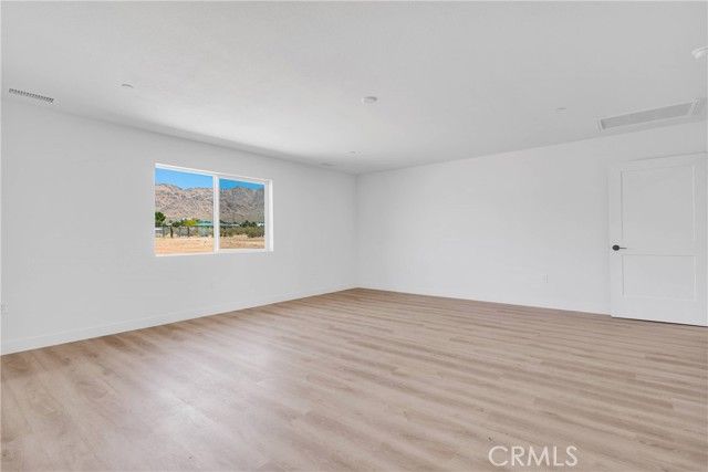 15365 Laguna Seca Drive, Apple Valley, CA 92307