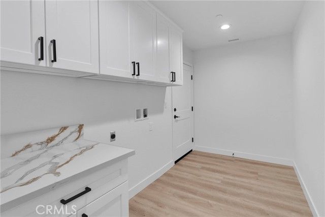 15365 Laguna Seca Drive, Apple Valley, CA 92307