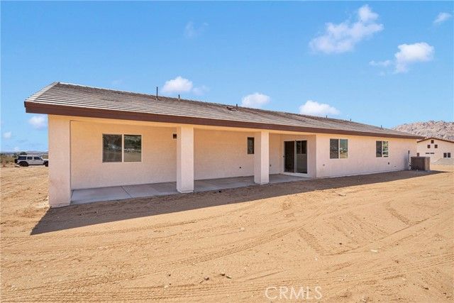 15365 Laguna Seca Drive, Apple Valley, CA 92307