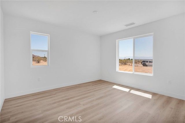 15365 Laguna Seca Drive, Apple Valley, CA 92307