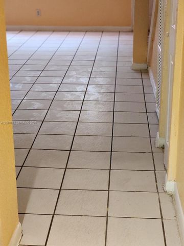 4147 NW 19th St 4147, Lauderhill, FL 33313