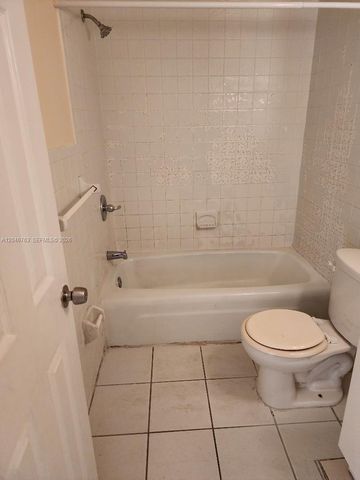 4147 NW 19th St 4147, Lauderhill, FL 33313
