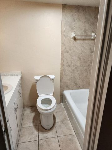 4147 NW 19th St 4147, Lauderhill, FL 33313