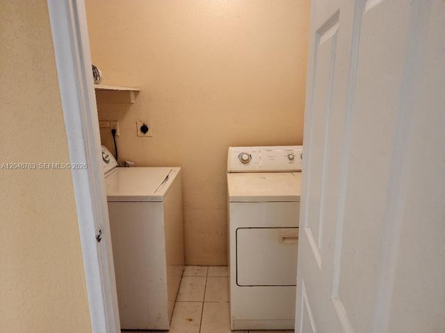 4147 NW 19th St 4147, Lauderhill, FL 33313
