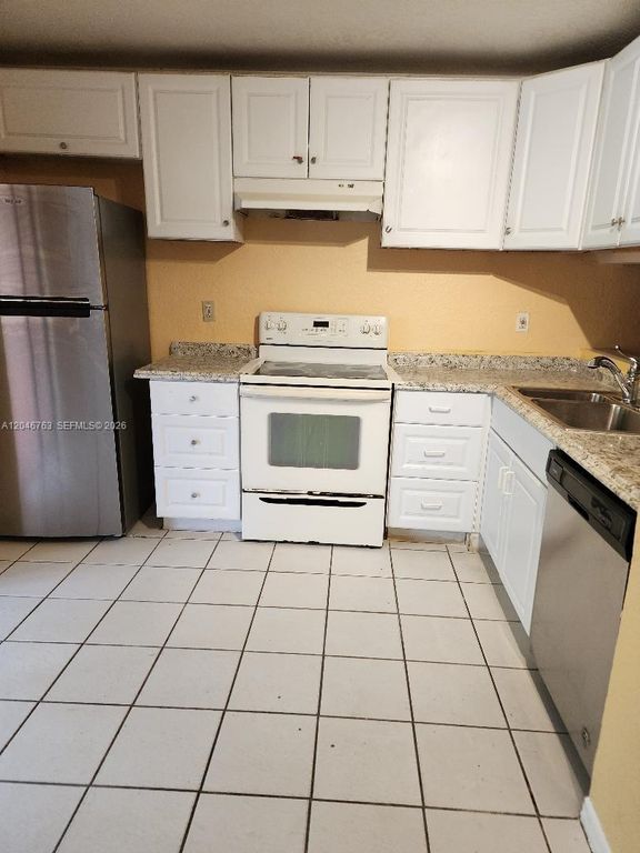 4147 NW 19th St 4147, Lauderhill, FL 33313