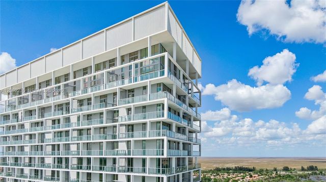 2000 Metropica Way 2010, Sunrise, FL 33323