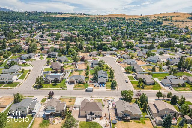 2194 E VIEW DR, South Weber, UT 84405