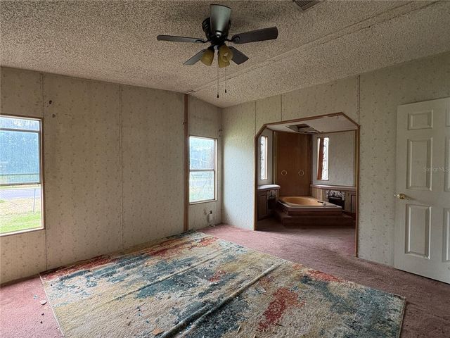 10106 S ALMA STREET, Gibsonton, FL 33534