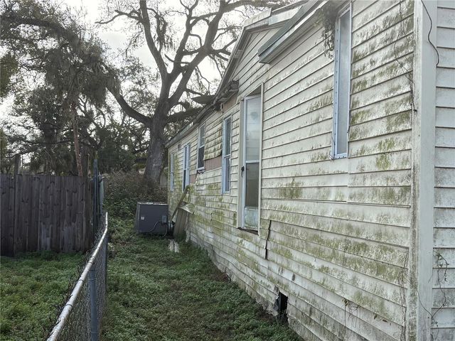 10106 S ALMA STREET, Gibsonton, FL 33534