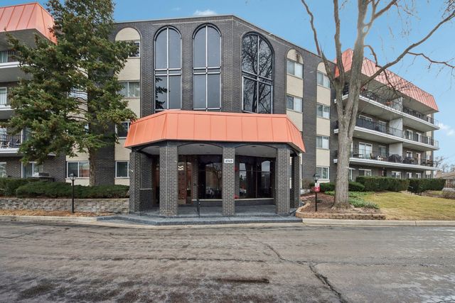 4949 Golf Road 308, Skokie, IL 60077