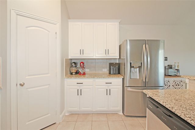 125 Fieldview Drive, Crandall, TX 75114