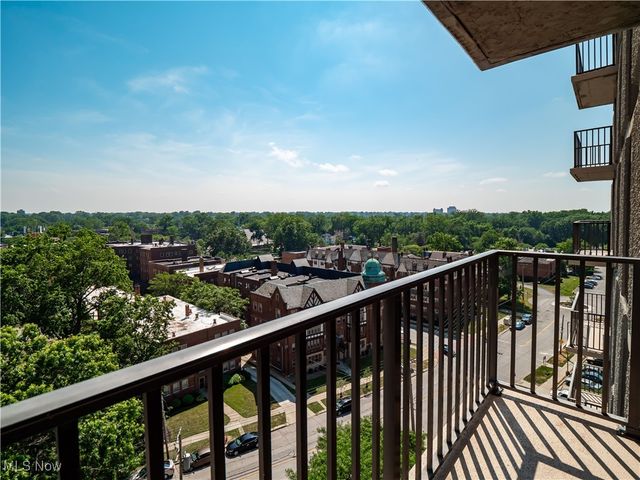 12500 Edgewater Drive 1101, Lakewood, OH 44107