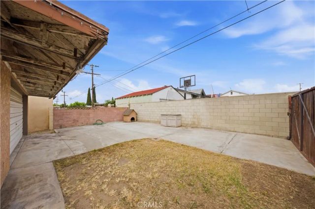 407 S Vancouver Avenue, Los Angeles, CA 90022