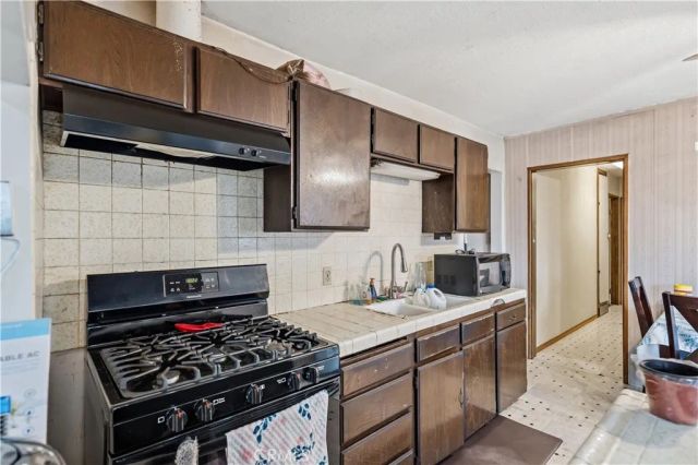 407 S Vancouver Avenue, Los Angeles, CA 90022